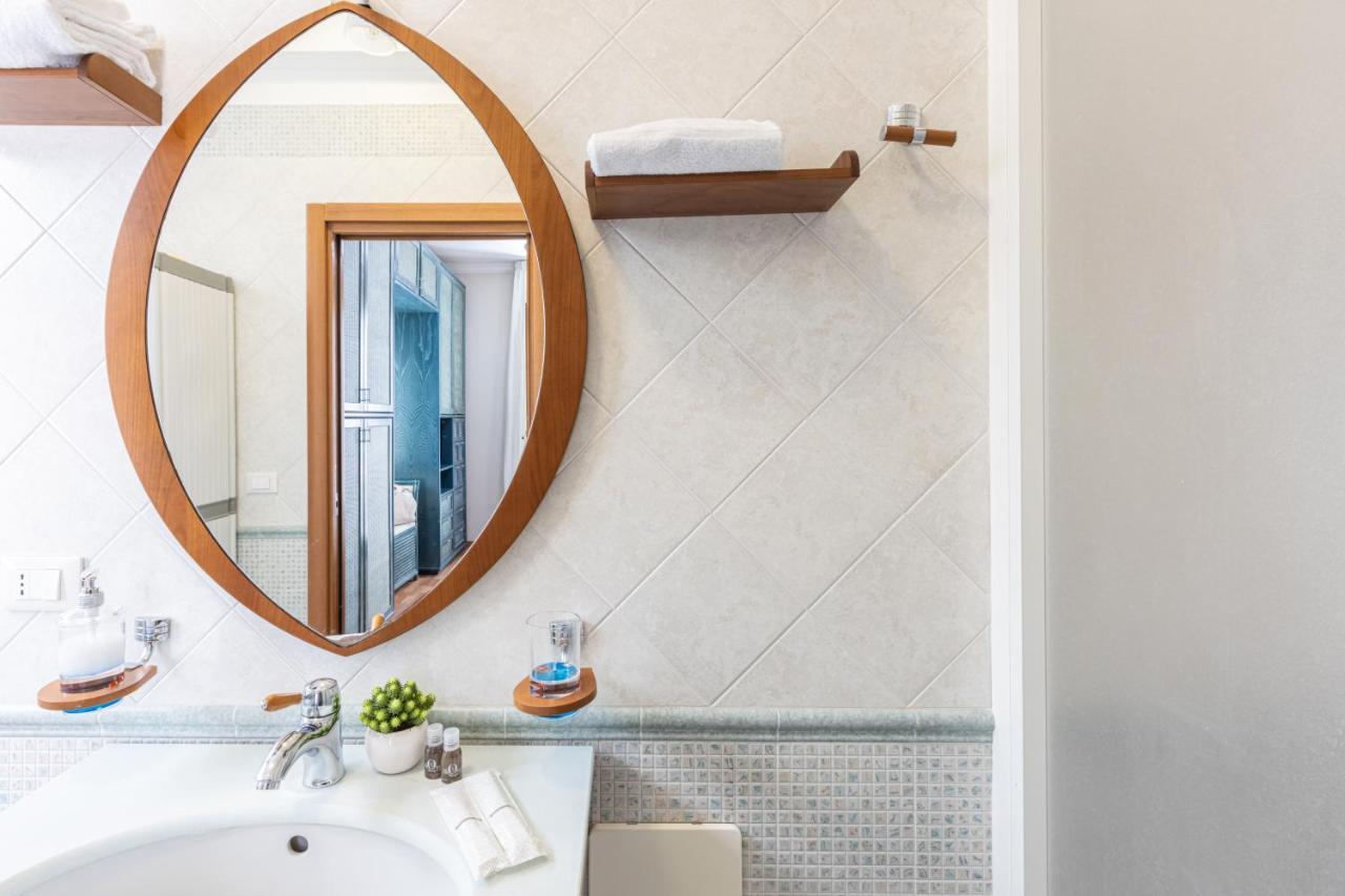 Sorrentovibes - Spacious 3 Bedrooms Apartment In Sorrento Oldtown Luaran gambar