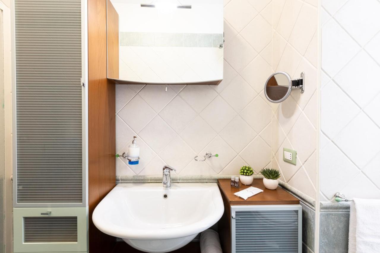 Sorrentovibes - Spacious 3 Bedrooms Apartment In Sorrento Oldtown Luaran gambar