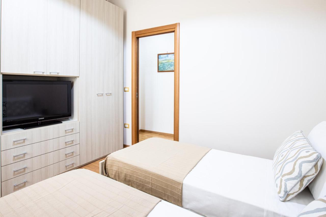 Sorrentovibes - Spacious 3 Bedrooms Apartment In Sorrento Oldtown Luaran gambar