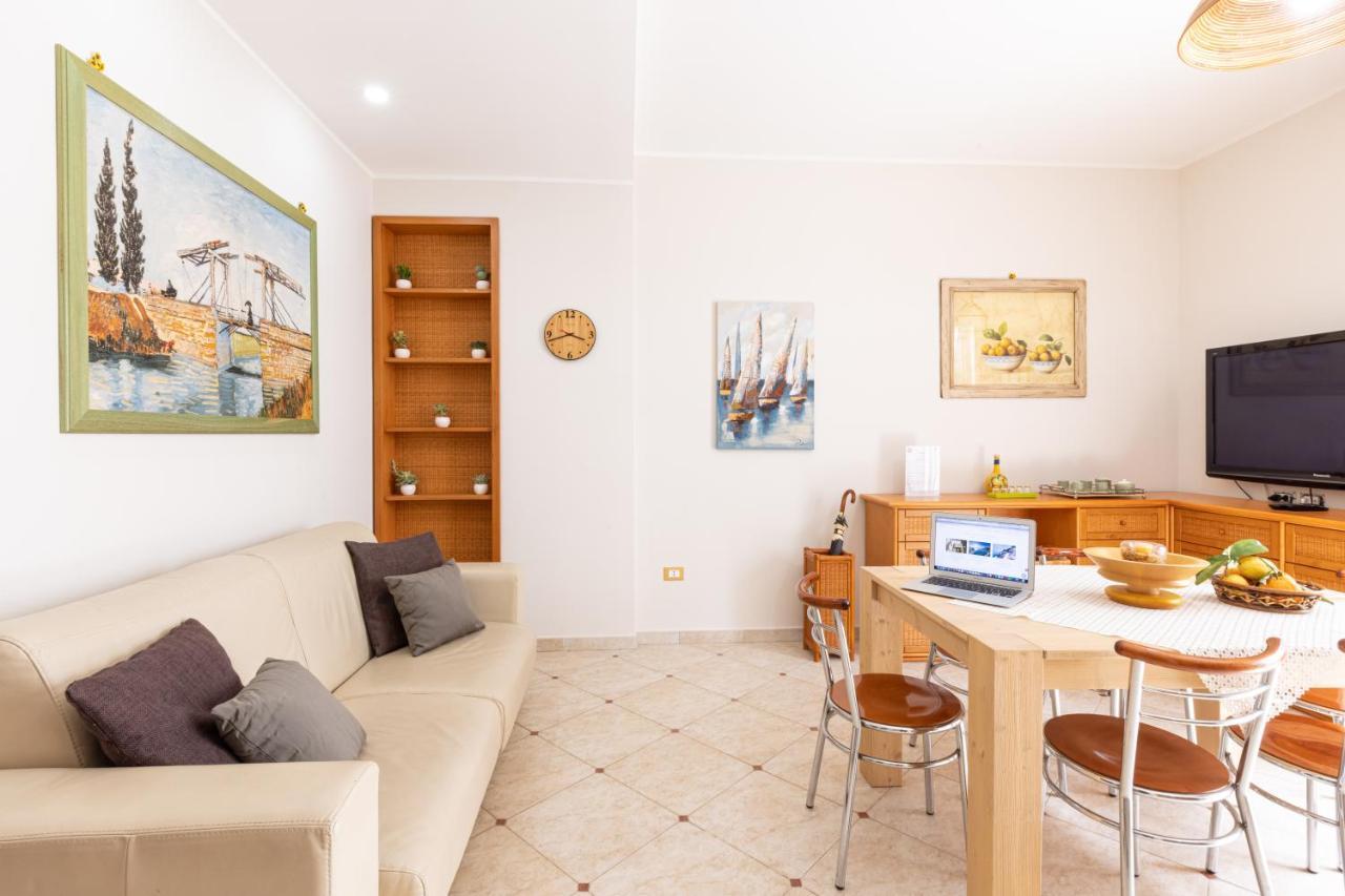Sorrentovibes - Spacious 3 Bedrooms Apartment In Sorrento Oldtown Luaran gambar
